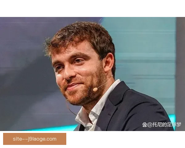 德拉古辛冬窗加盟热刺补强后防深度为球队争四再添稳固屏障基石力